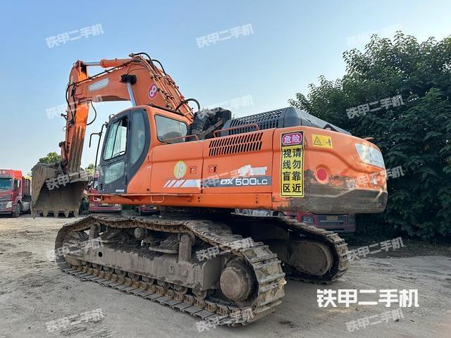 斗山DX500LC挖掘机