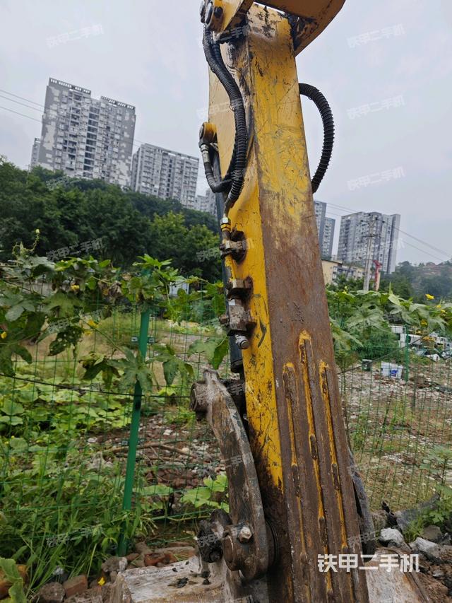 小臂整体左后（工作和回转装置）