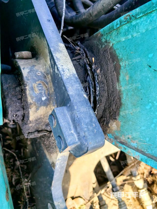 大臂根部 斜视（工作和回转装置）