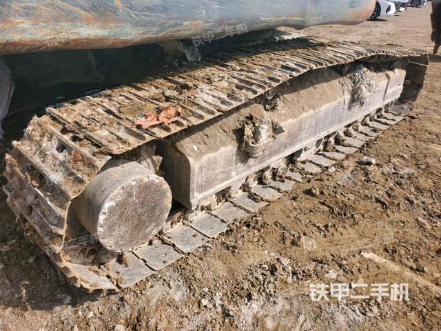 单侧履带整体（整机外观）