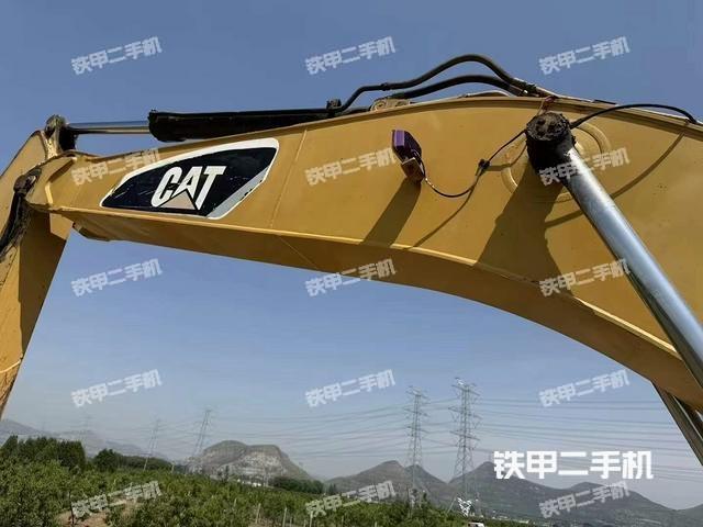 驾驶室顶部（整机外观）