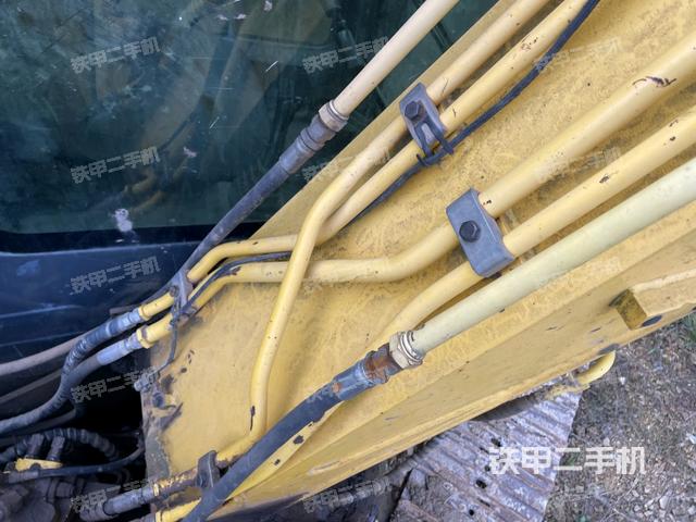 铲斗右后整体（工作和回转装置）