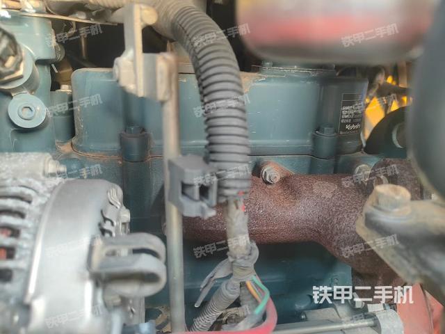 发动机整体俯视（整机外观）