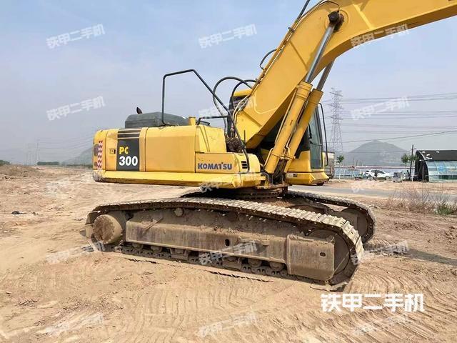 駕駛室整體（整機(jī)外觀）