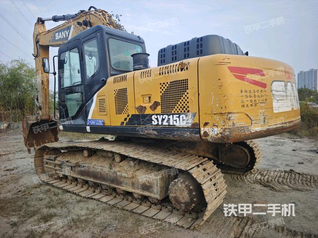 三一重工SY215C挖掘机