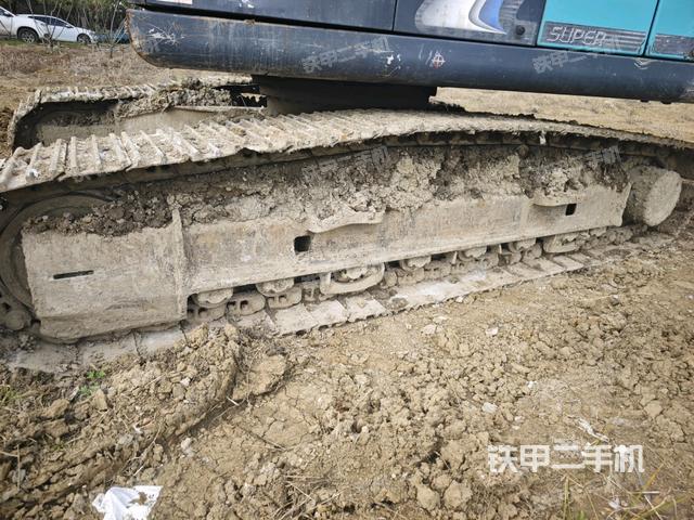 單側(cè)履帶整體（整機(jī)外觀）