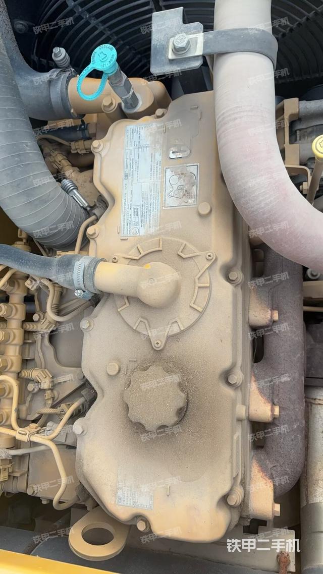 发动机室（上车部件）