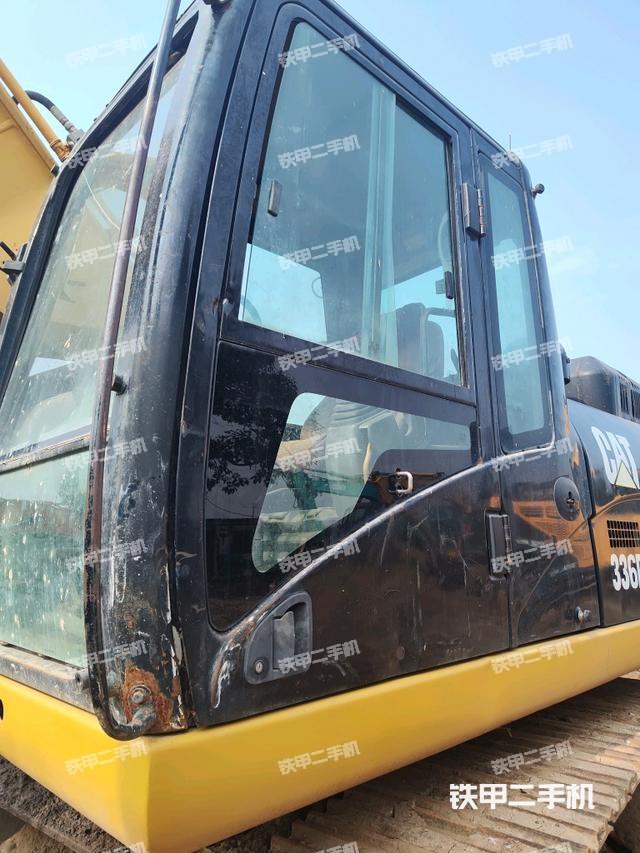 驾驶室整体（整机外观）