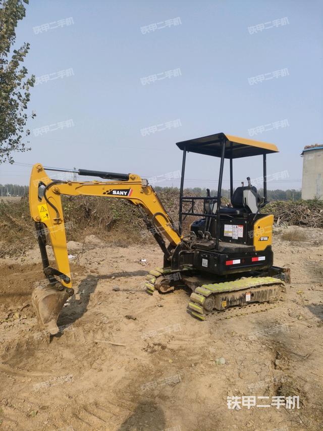 三一重工SY16C挖掘机