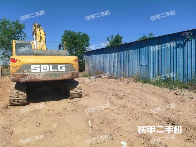 駕駛室頂部（整機(jī)外觀）