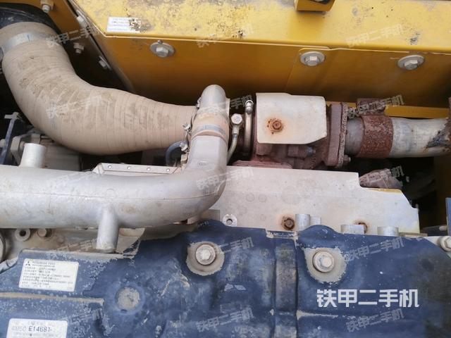 中央回轉(zhuǎn)接頭特寫（上車部件）