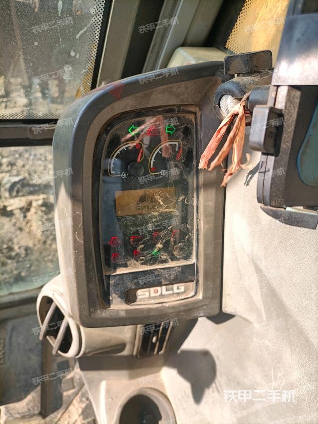 显示屏 （驾驶室部分）