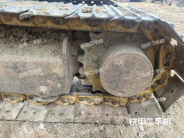 單側(cè)履帶整體（整機(jī)外觀）