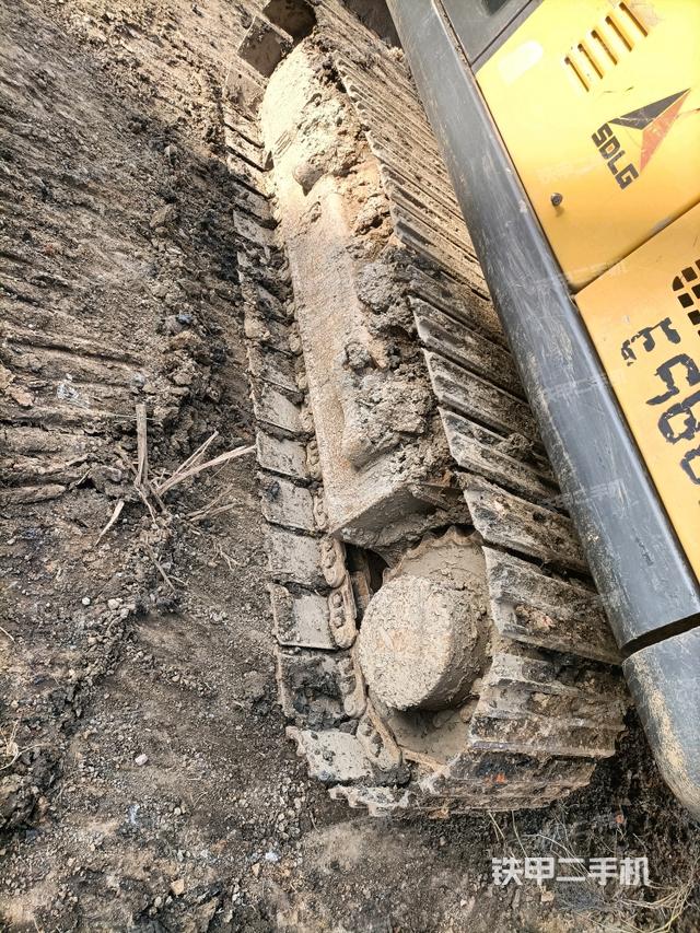 右侧履带整体 （行走机构）