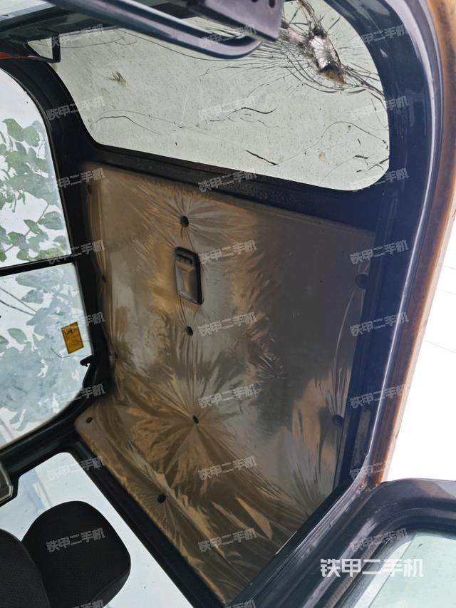 顶棚整体（驾驶室部分）