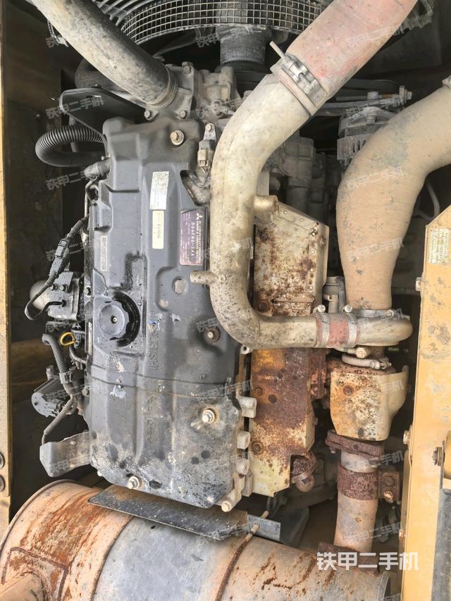 发动机室（上车部件）