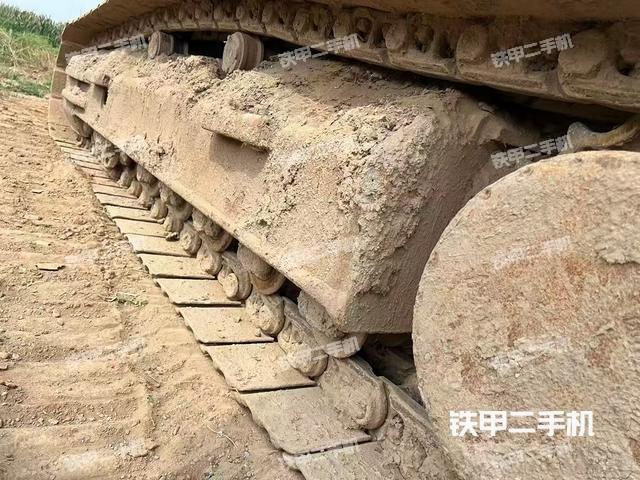 单侧履带整体（整机外观）