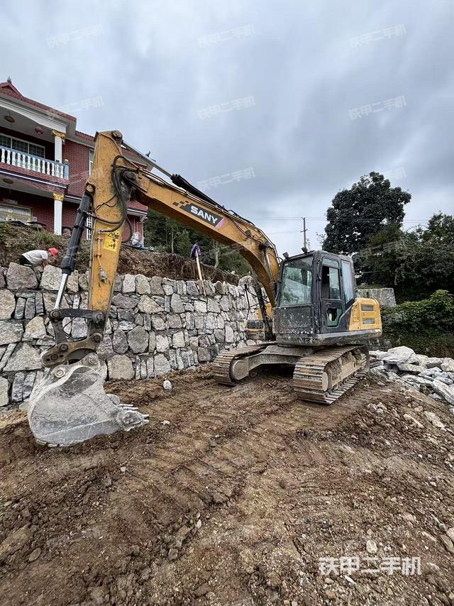 三一重工SY155H挖掘机