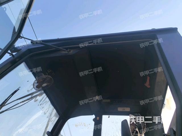 驾驶室外顶全景（压路机驾驶室）