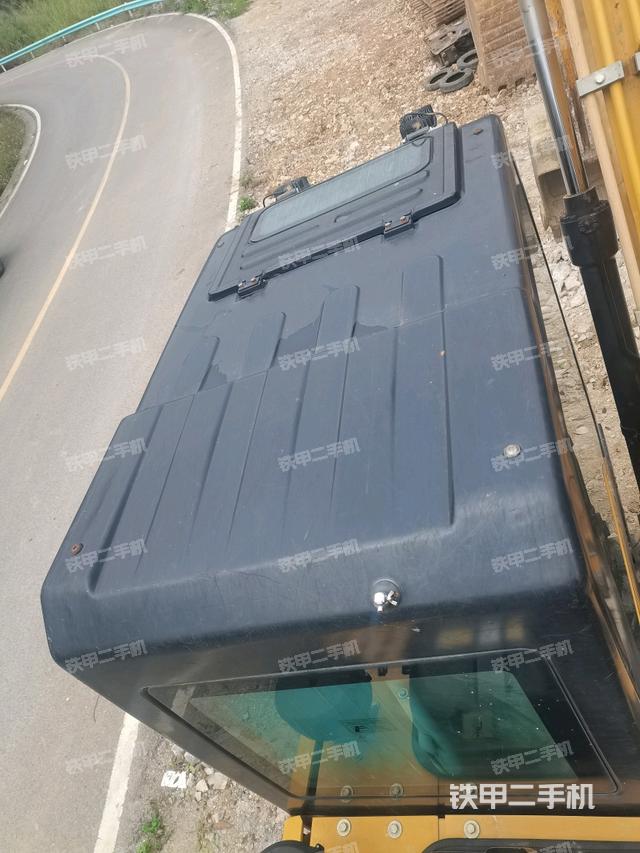 驾驶室顶部俯视（上车部件）