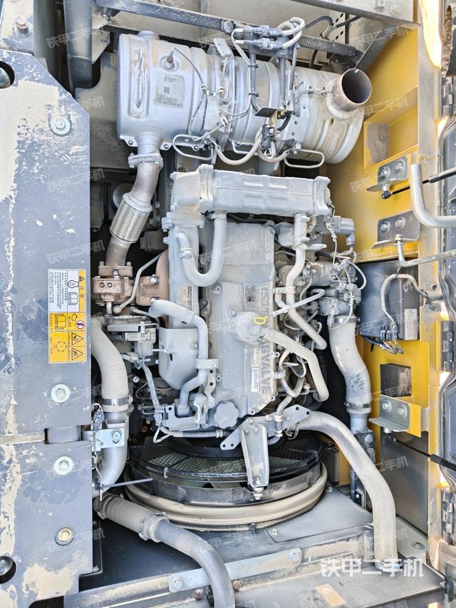 发动机整体俯视（整机外观）