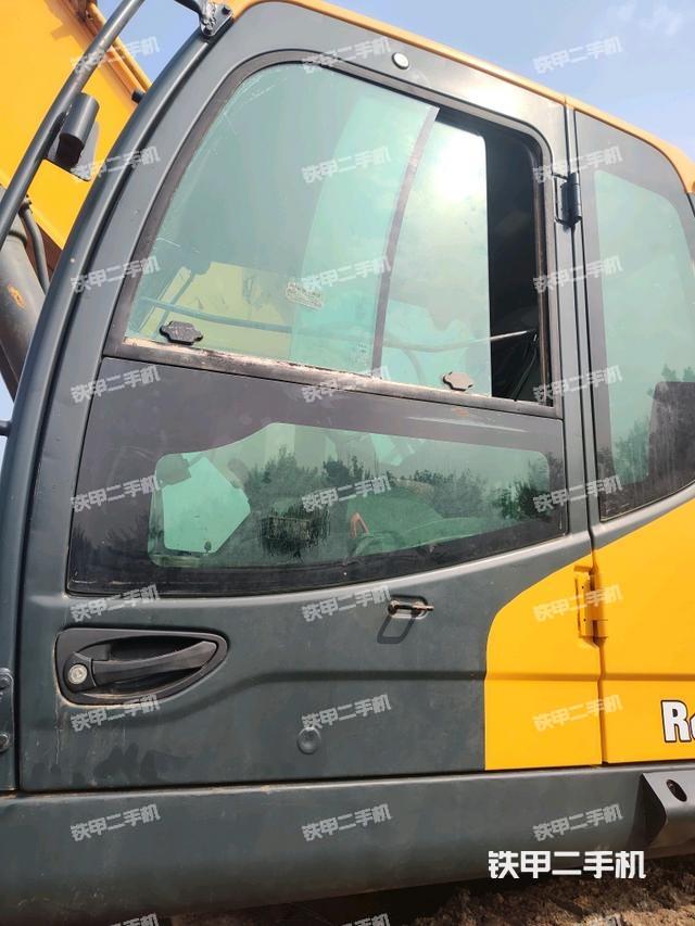 驾驶室整体（整机外观）