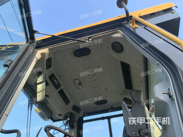 驾驶室外顶全景（压路机驾驶室）