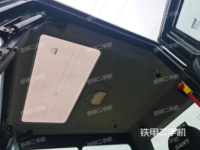 顶棚整体（驾驶室部分）