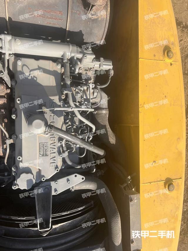 发动机整体俯视（整机外观）