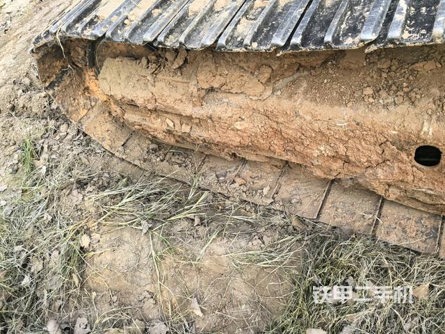 右驱动轮（行走机构）