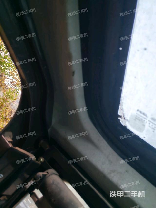 驾驶室左后45度（驾驶室部分）