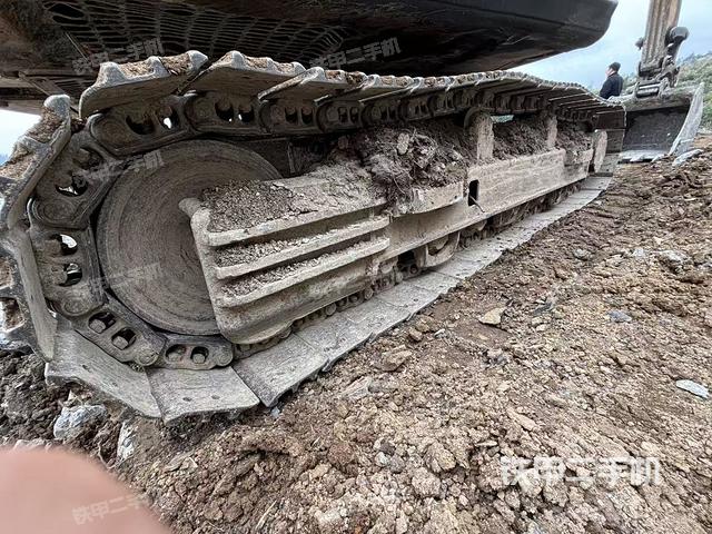 单侧履带整体（整机外观）