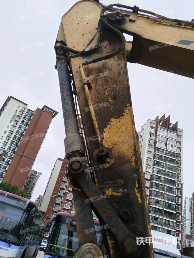 小臂整體左后（工作和回轉(zhuǎn)裝置）