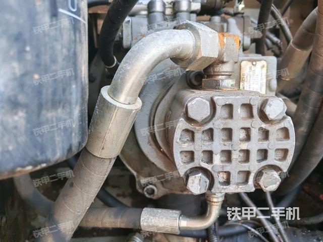 液压泵斜45 左（大件舱室）