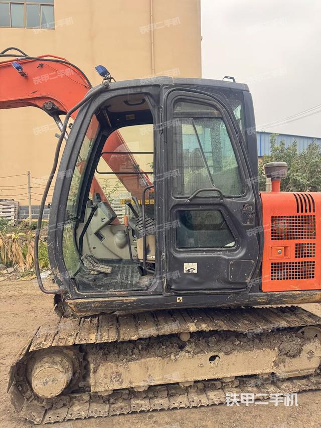 駕駛室整體（整機(jī)外觀）