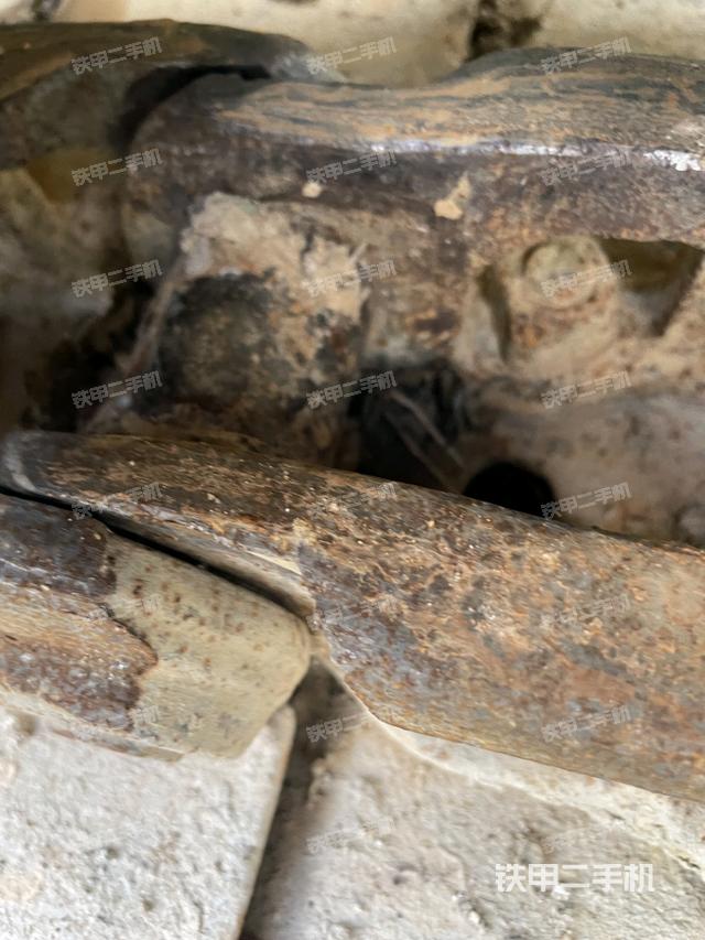 左侧履带整体 （行走机构）