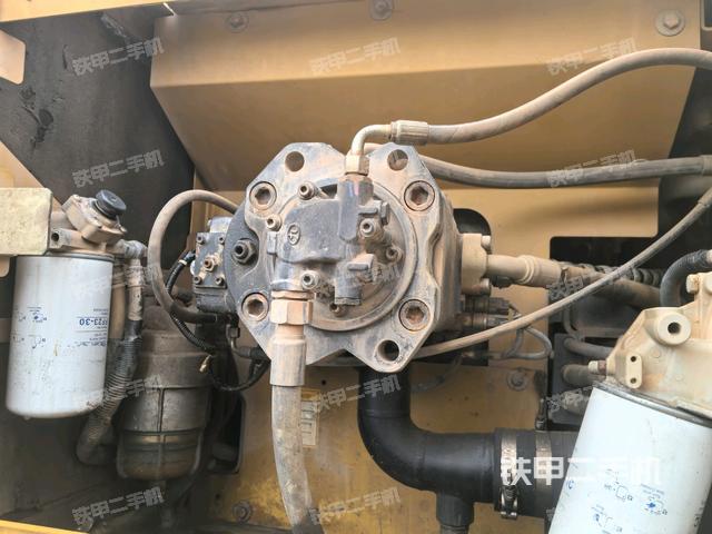 液压泵斜45 右（大件舱室）