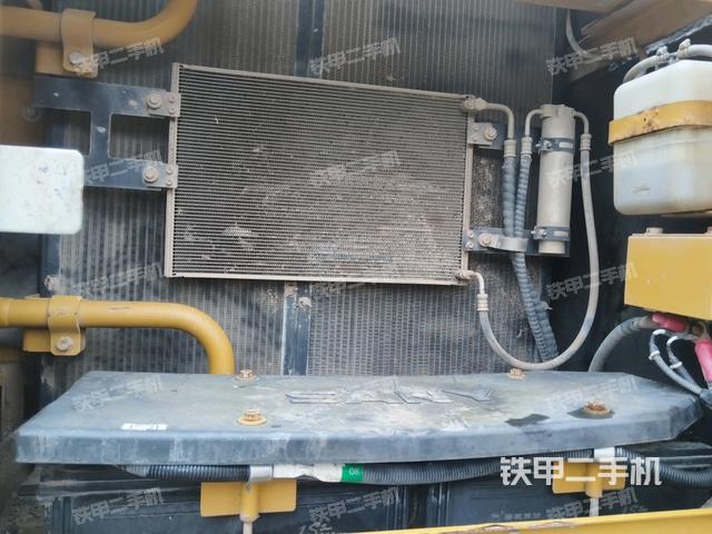 散熱器正面（大件艙室）