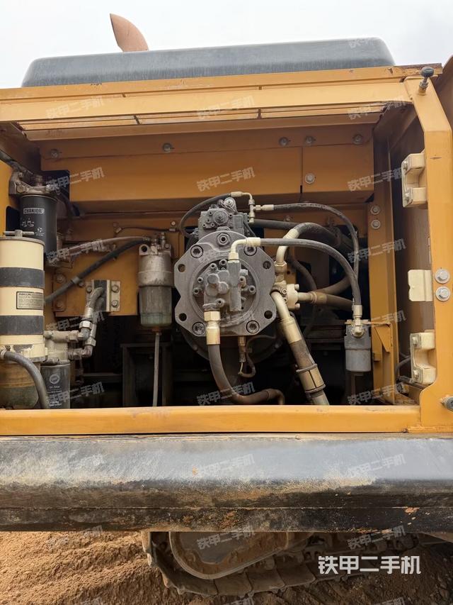 液压泵室（大件舱室）