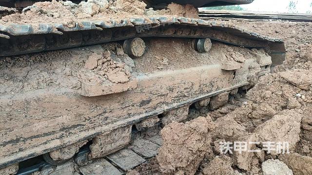 单侧履带整体（整机外观）