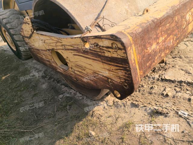 正后側(cè)（壓路機前后車架）