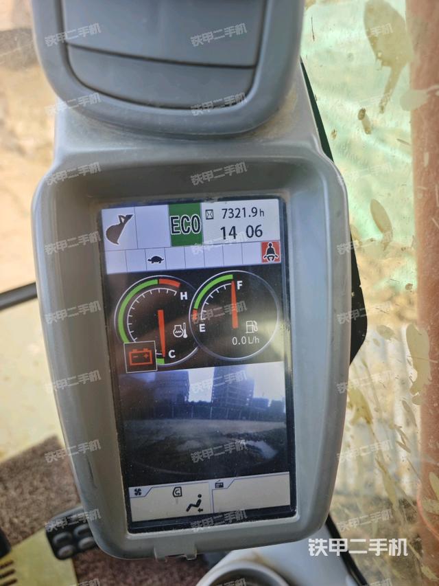 驾驶室整体（整机外观）