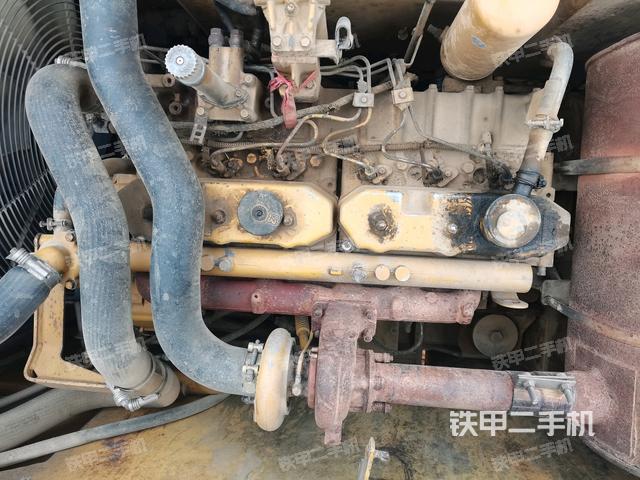 气门室盖螺丝特写（上车部件）