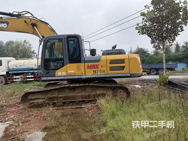 驾驶室整体（整机外观）