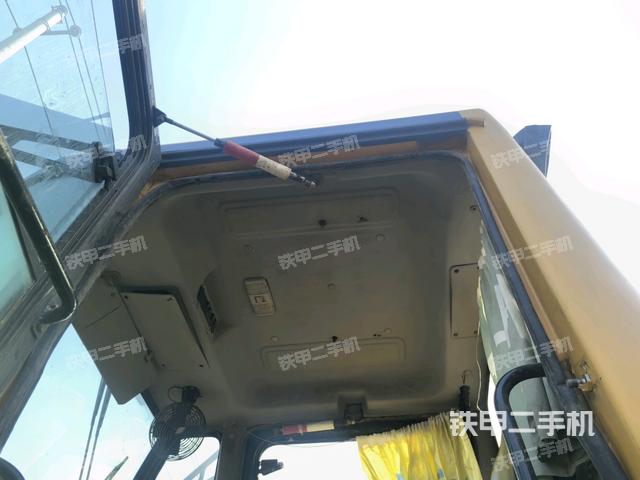 駕駛室外頂全景（壓路機(jī)駕駛室）