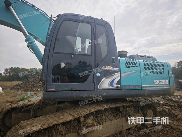 驾驶室整体（整机外观）