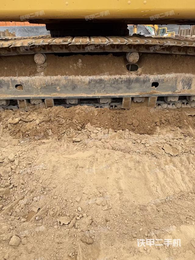 右侧行走马达盖板（行走机构）