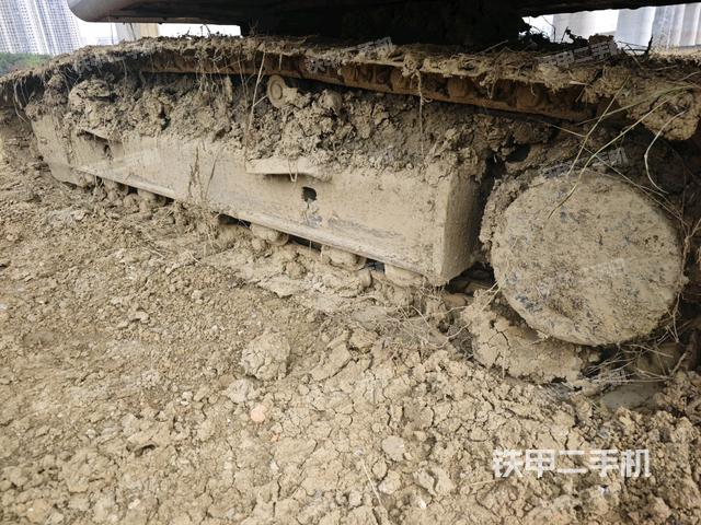 单侧履带整体（整机外观）