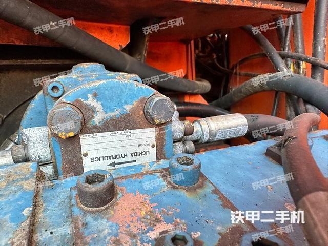 驾驶室整体（整机外观）