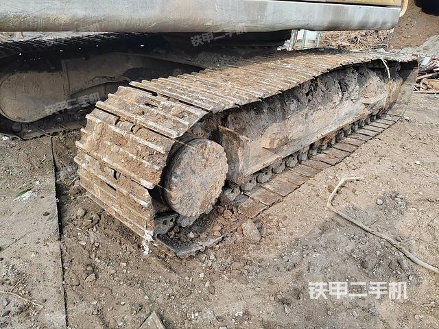 单侧履带整体（整机外观）